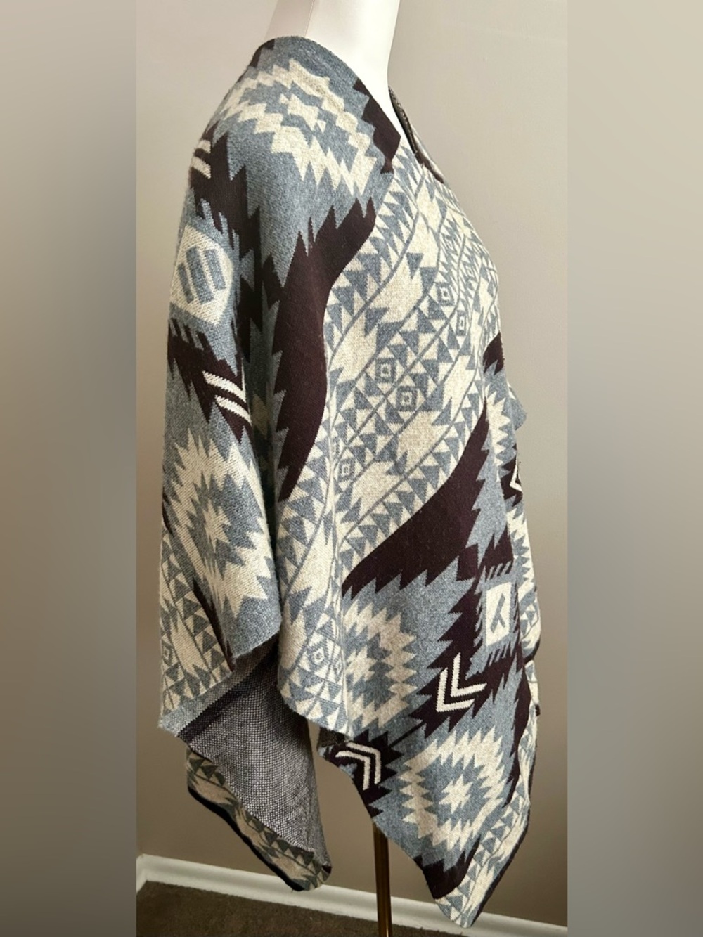 Pink Martini Ruana - Picture 4 of 7